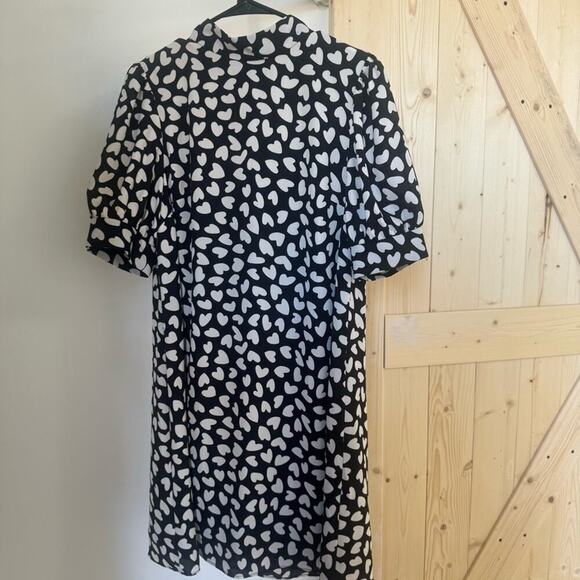 Ann Taylor Medium Knee Length Mock Neck Shift Dress Black and White Hearts - Picture 3 of 16